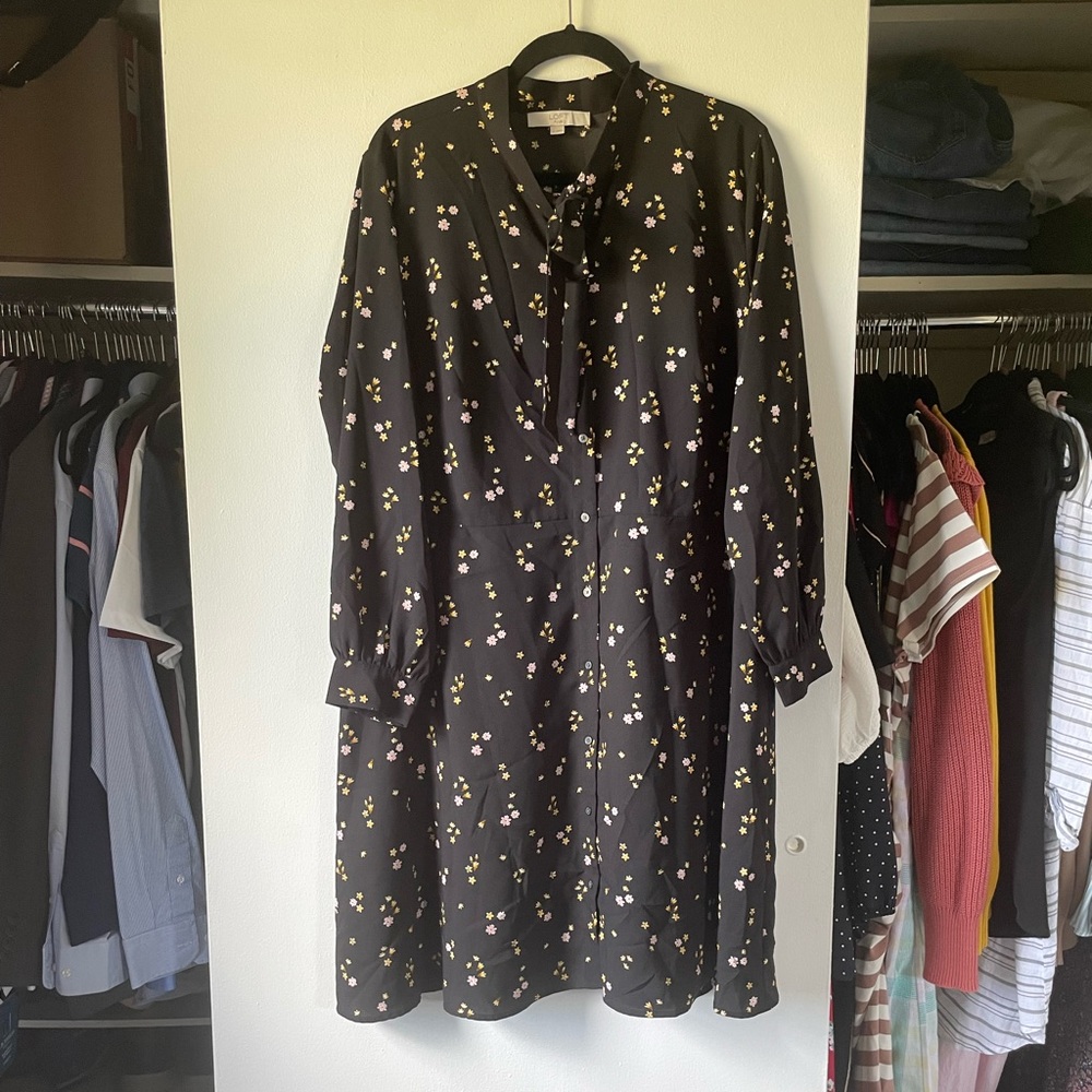 Size 18 dress from the Loft with tie bow neck